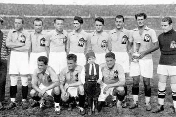 PUT ORLOVA DO SVETSKOG PRVENSTVA - O FUDBALSKOJ REPREZENTACIJI