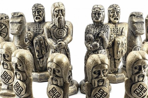 ZAKORAČIMO U SVET SLOVENSKE MITOLOGIJE!