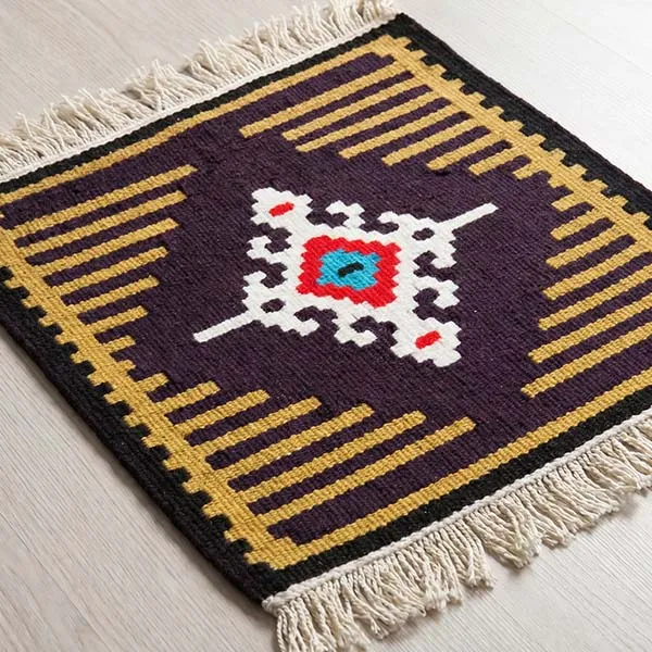 rucno tkani vuneni dekorativni cilim atapot za dom motiv zaštite 40x40cm-2