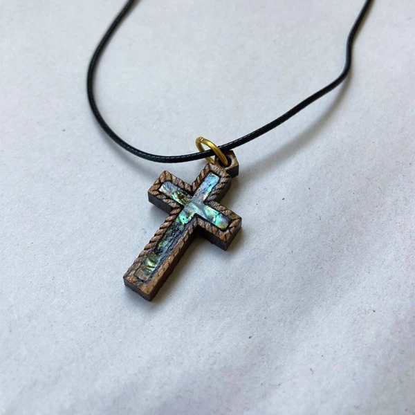 Chain with wooden cross in color-1