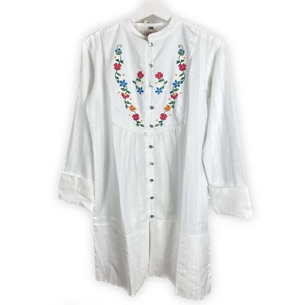 COAT, WHITE, WITH NEEDLEWORK-1