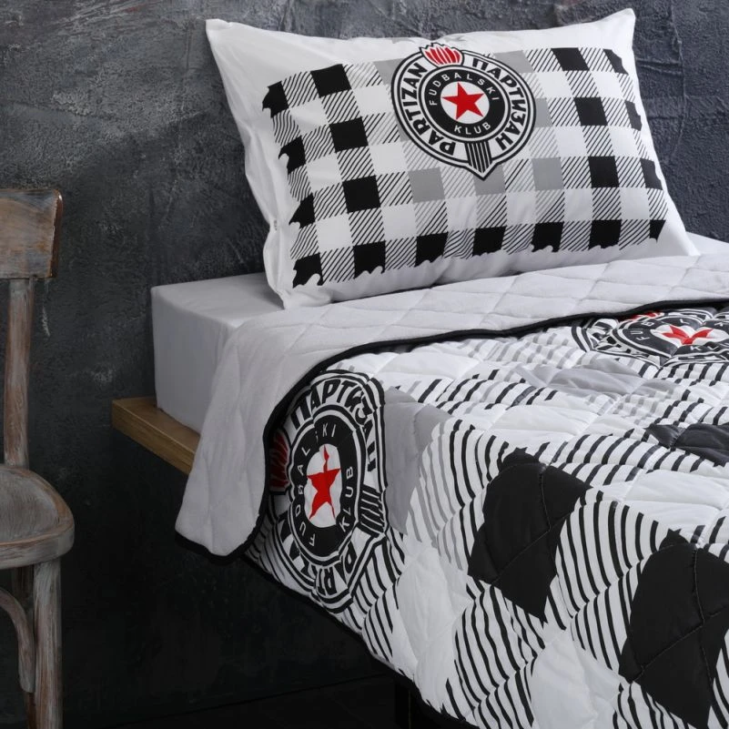 FC PARTIZAN PLAYERS COVER (PILLOW GIFT)-1