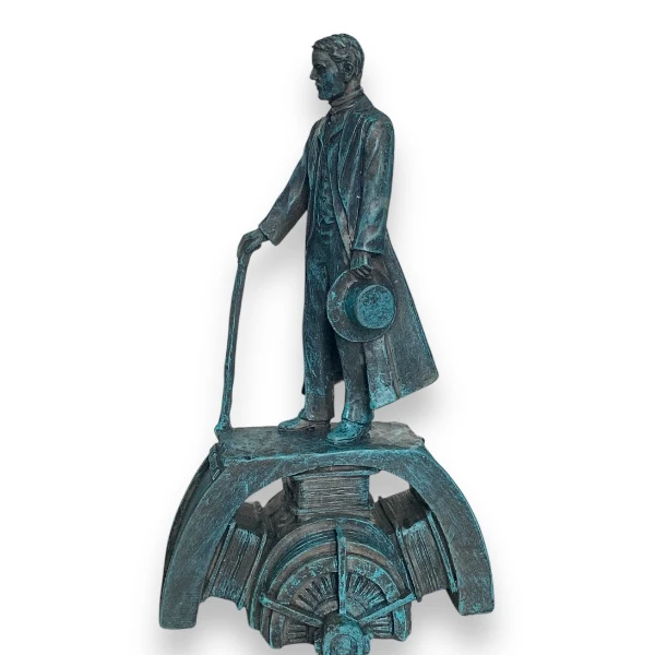 NIKOLA TESLA STATUE-3