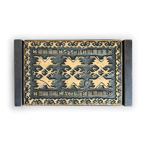 ORNAMENTAL BOX OF CARPET PATTERNS-1