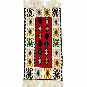 Wool kilim with eyeglasses pattern in the middle handmade 140x70