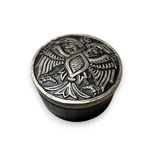 DECORATIVE BOX OLD COAT OF ARMS SMALL SILVER