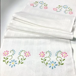 VEZENI PEŠKIR - ROZE CVETIĆI | SERBIANSHOP.COM