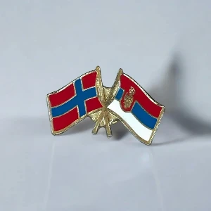 SERBIA - NORWAY FLAG BADGE